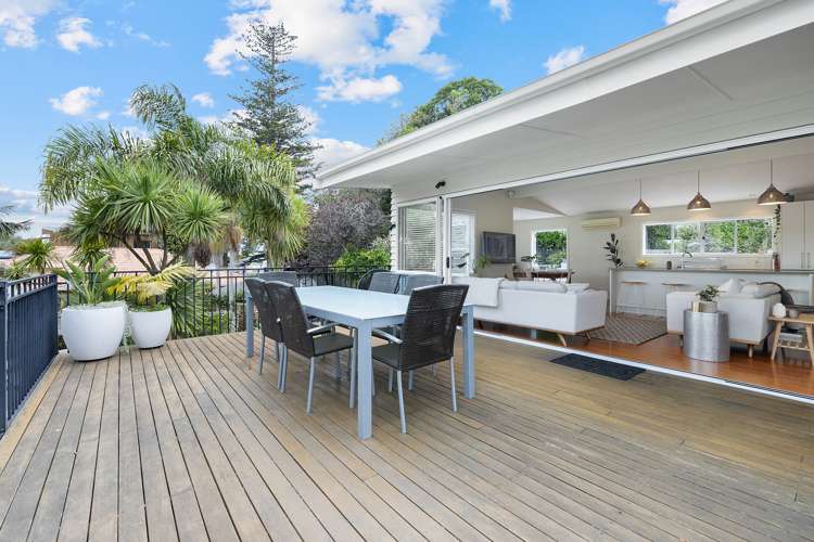 2/3 Glenfern Road Mellons Bay_14