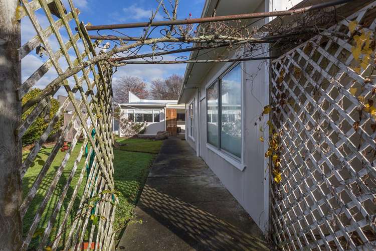 65 Derby Street Feilding_18