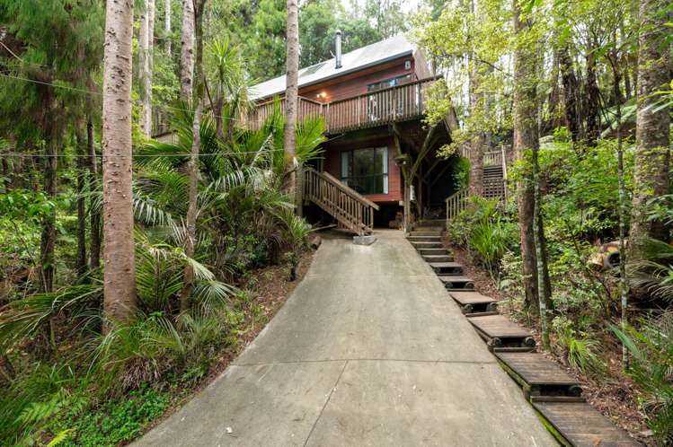 8 Kauri Loop Road Oratia_22