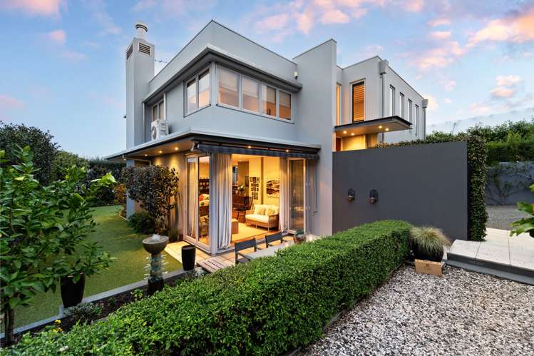 39 St Stephens Avenue_0