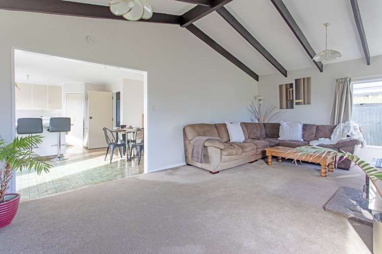 9 Russell Street Otane_12