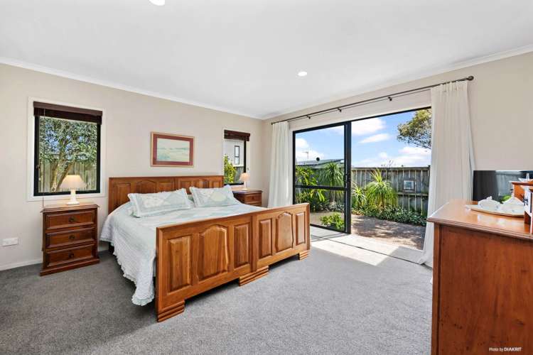 20 Columbia Crescent Beachlands_13