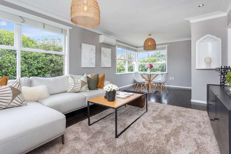 8 Currie Avenue Hillsborough_1