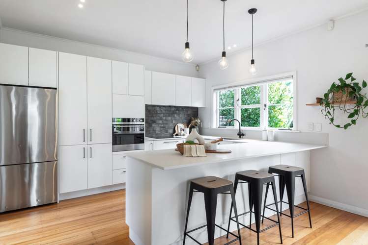 7 Knight Avenue Mt Albert_8