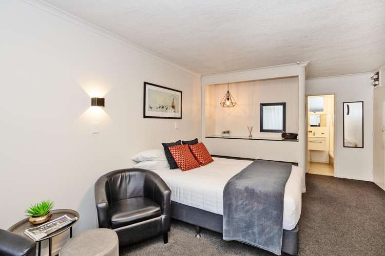 12 Thomson Street Avenal_5