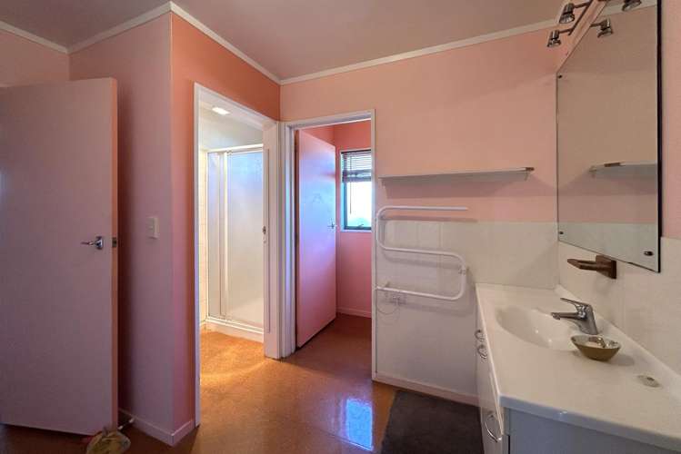 1251 East Coast Road Whakatiwai_10