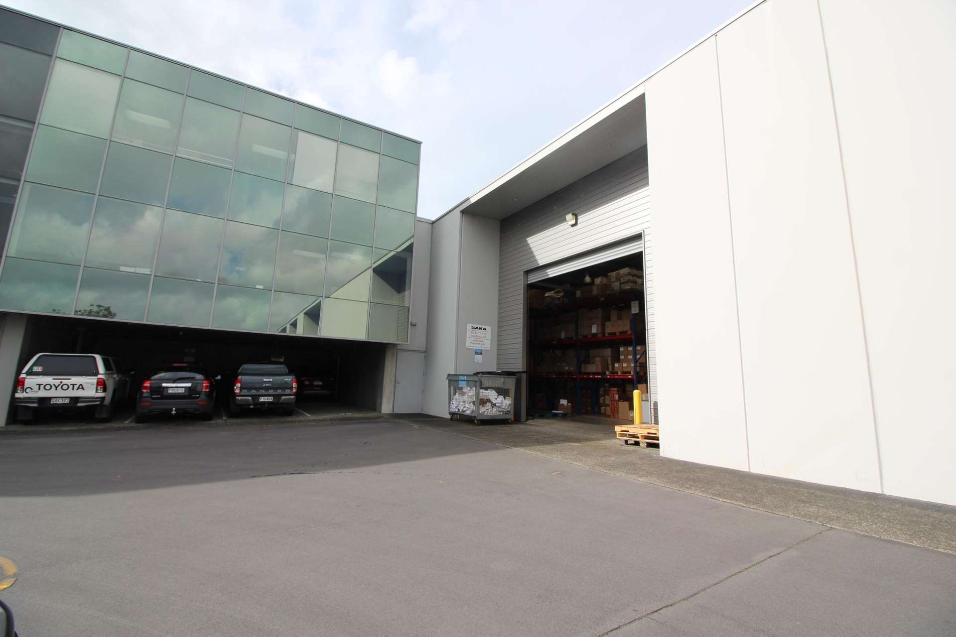 4/11 Orbit Drive Albany_0