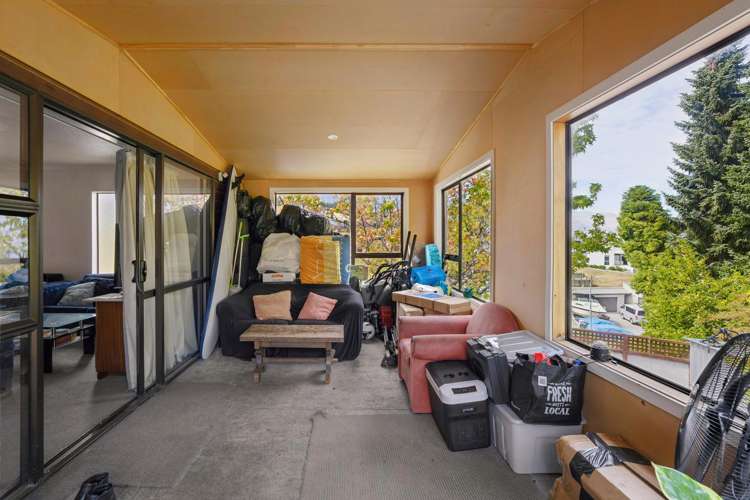 1 Salmond Place Queenstown_9