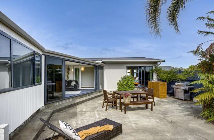 13 Howard Road Taradale_19