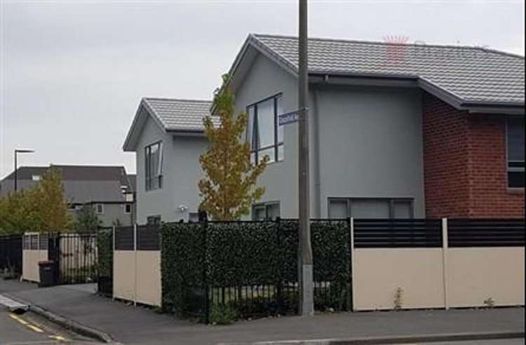 2A Gracefield Ave_0