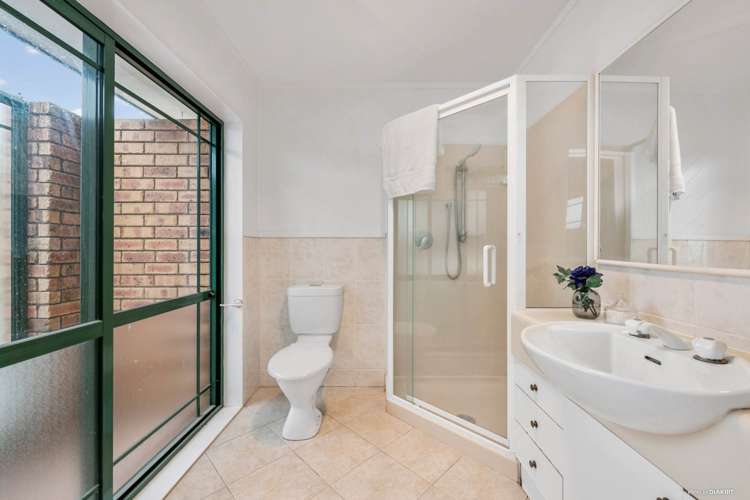 18 Lamia Place The Gardens_14