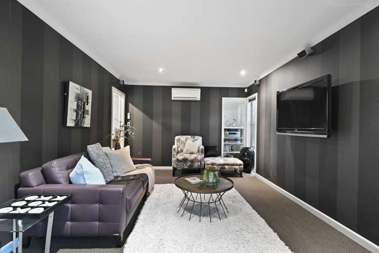 902 River Road Queenwood_12