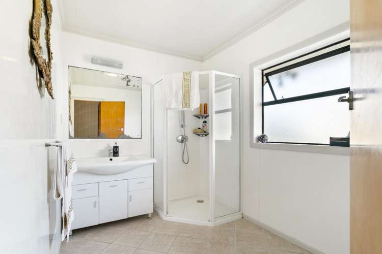 80 Jaemont Avenue Te Atatu South_15