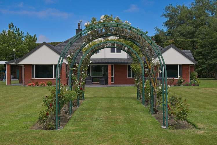 244 Greenpark Road Lincoln_8