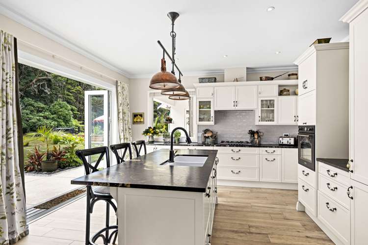 28 Awanui Crescent Matakana_8