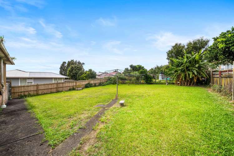 9 Capstick Road Otara_16