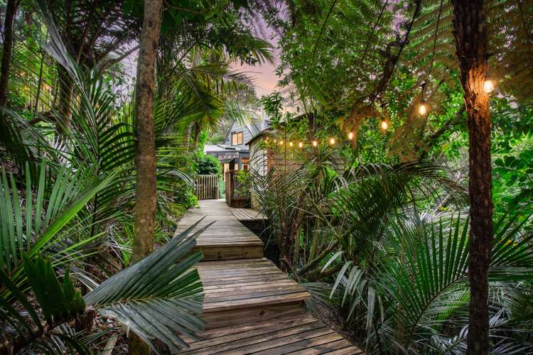 155 Huia Road Titirangi_21