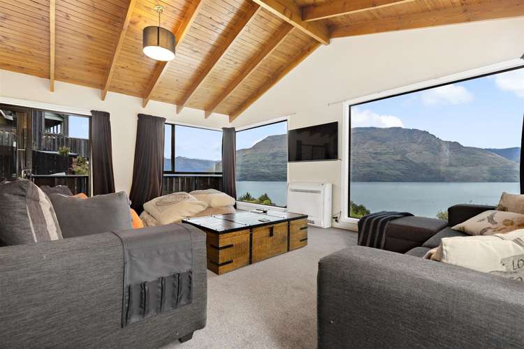 7 Mckerrow Place Fernhill/Sunshine Bay_1