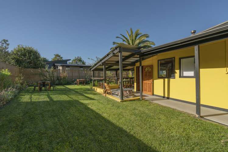 307 Main Sh25 Road Tairua_14