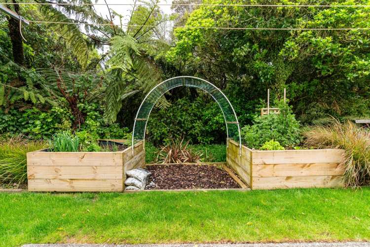 7 Caughley Grove Karori_22