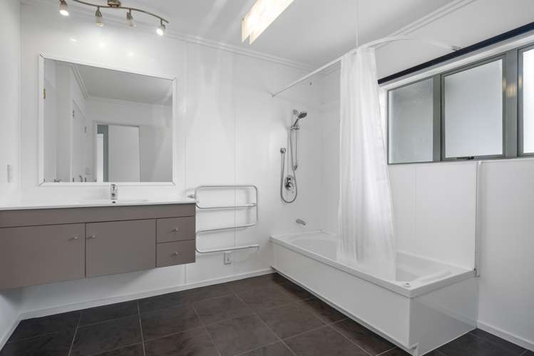 6/7 Robins Road Judea_8