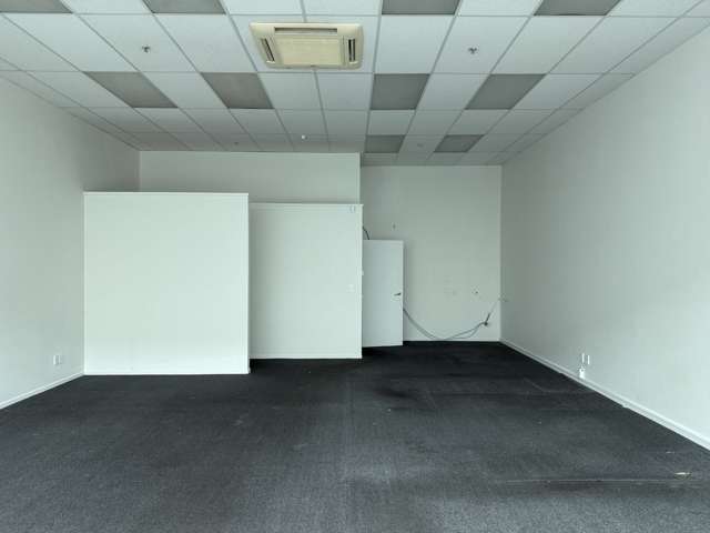 Shop 4/62 - 78 Hurstmere Road Takapuna_1