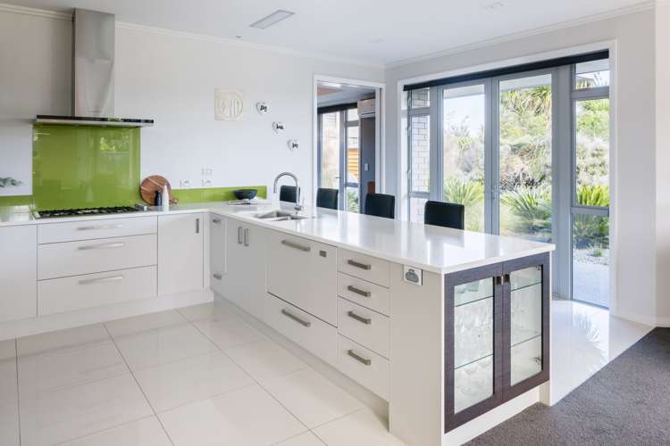 142 Saint James Drive Huntington_10