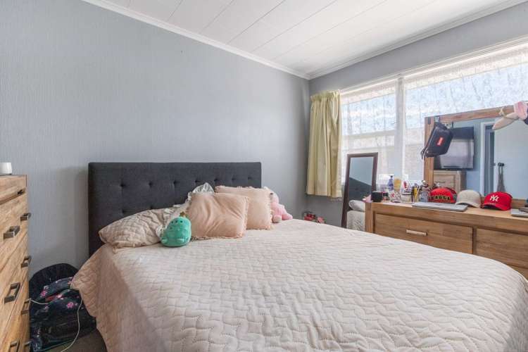 8 Margaret Place Deanwell_15