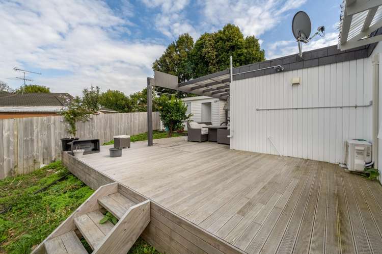 2/8 Wilbur Place Pakuranga Heights_7
