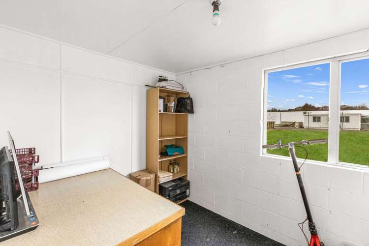 7 Pluto Road Lumsden_11