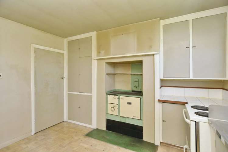 5678 West Coast Road Springfield_7