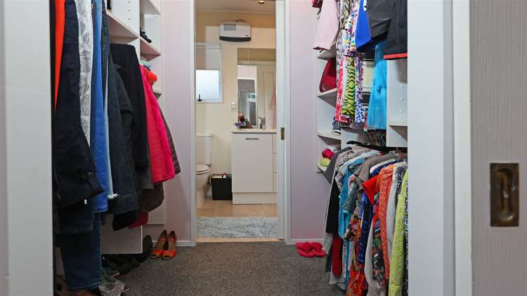 100b Rhinevale Close Henderson_13