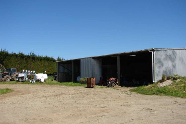 653 Grove Bush Woodlands Road Winton Surrounds_17