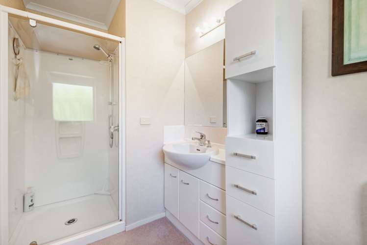 19 Grovenor Drive Orewa_16