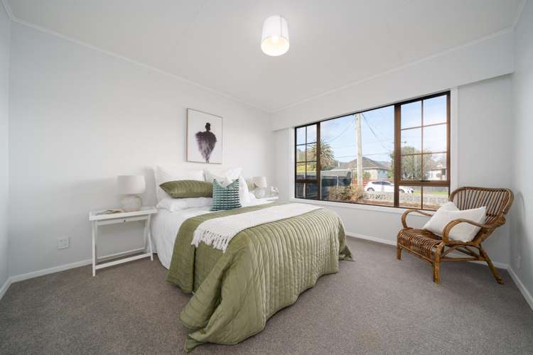 16 Russell Road Wainuiomata_8