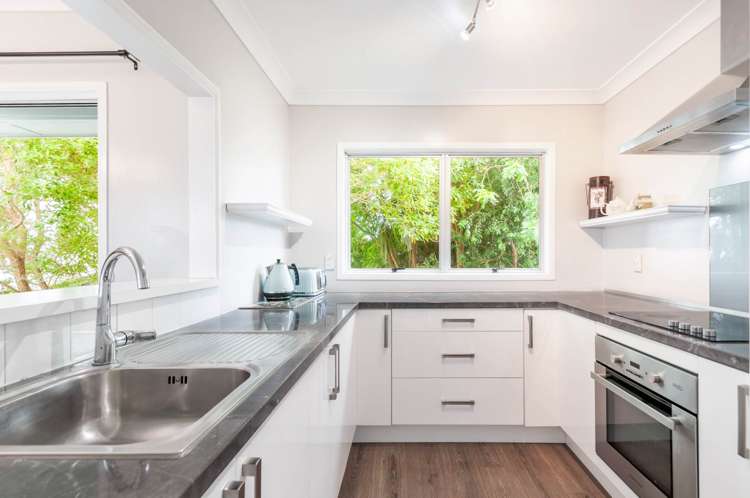 2/195 Metcalfe Road Ranui_6