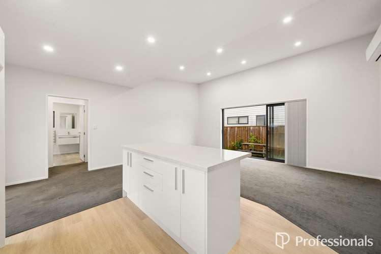 15A Burden Avenue Wainuiomata_9