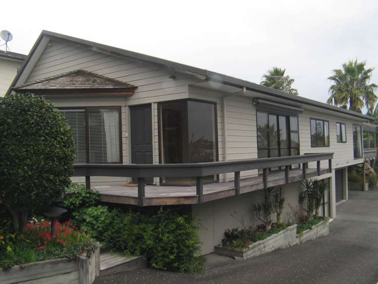 27 Cliff Road Torbay_16