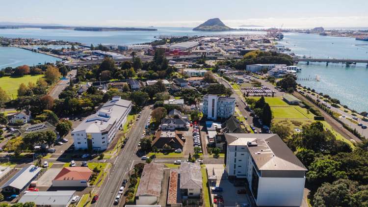 4/16 Park Street Tauranga Central_12