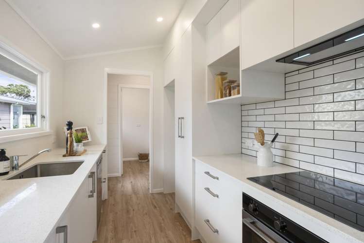 2/40 Salisbury Road Birkdale_5