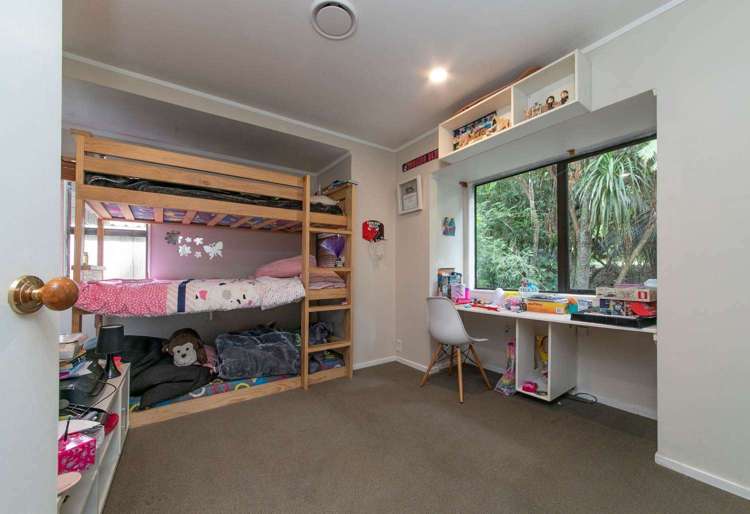 39 York Road Titirangi_6