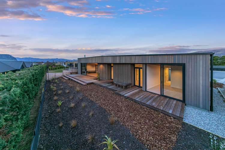 11 Fern Burn Close Wanaka_11