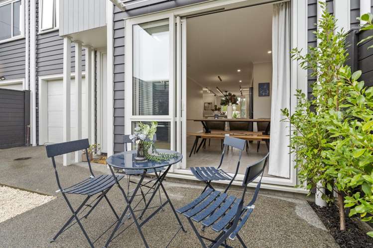 18 Taitonga Lane Stanmore Bay_21