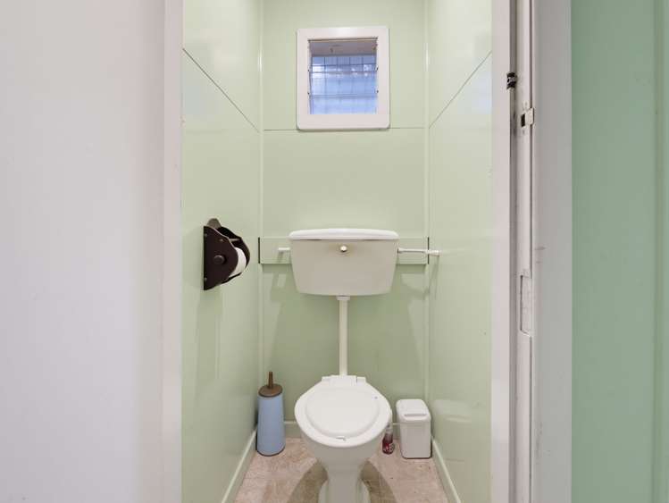 14 Wilson Road Pounawea_12