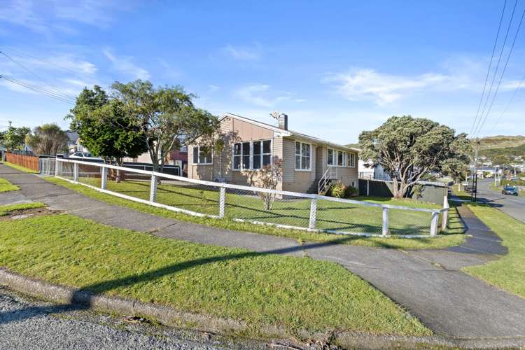 64 Astrolabe Street Cannons Creek_23