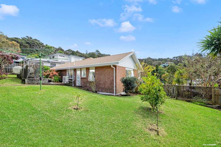 17 Emlyn Place Torbay_11