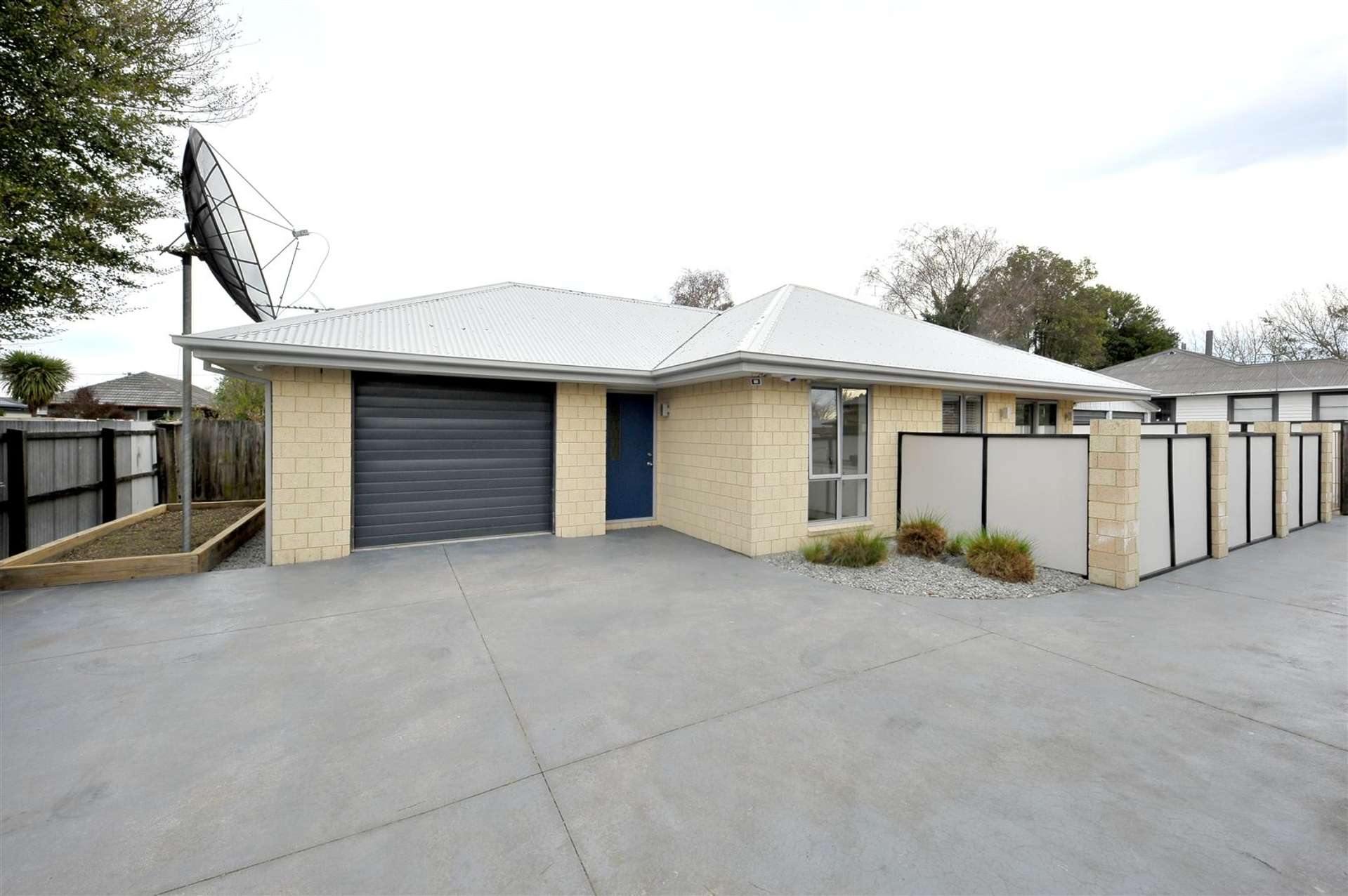 4a Pinehurst Crescent Russley_0