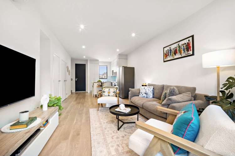 5B Beach Road Te Atatu Peninsula_6