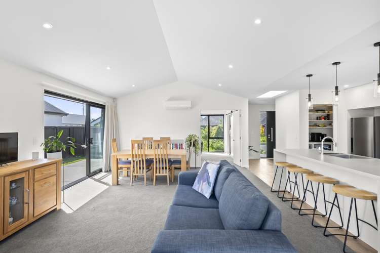 17 Vitalia Crescent Lincoln_5