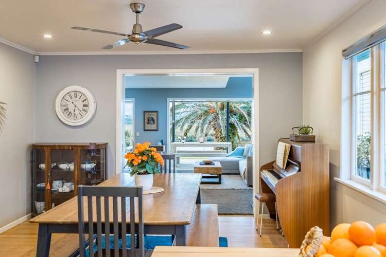 24 The Terrace Herald Island_7